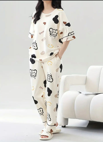 0000 Offwhite Monster Printed Half Sleeves T-shirt With Printed Pajama Suit