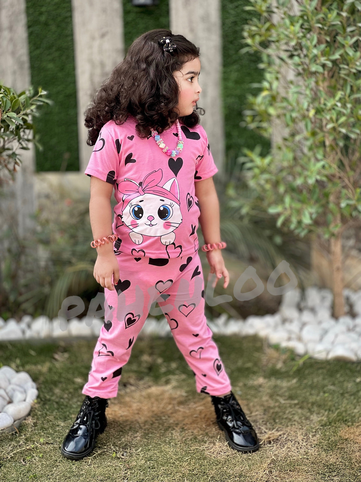 00001 Pink Cute Cat With Black Hearts Printed half Sleeves T-shirt with Heart Printed Pajama Kids Suits (1 Pcs)