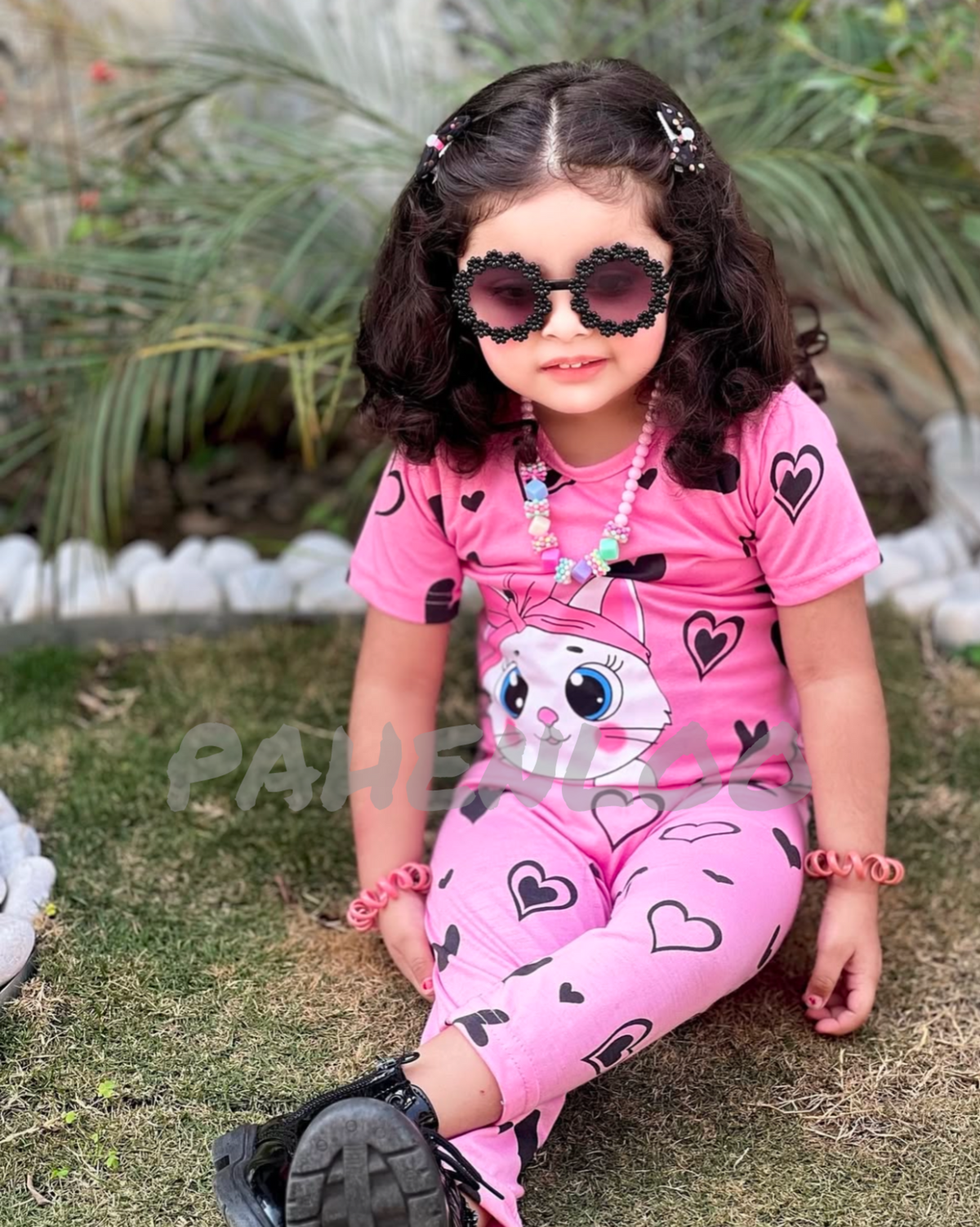 00001 Pink Cute Cat With Black Hearts Printed half Sleeves T-shirt with Heart Printed Pajama Kids Suits (1 Pcs)
