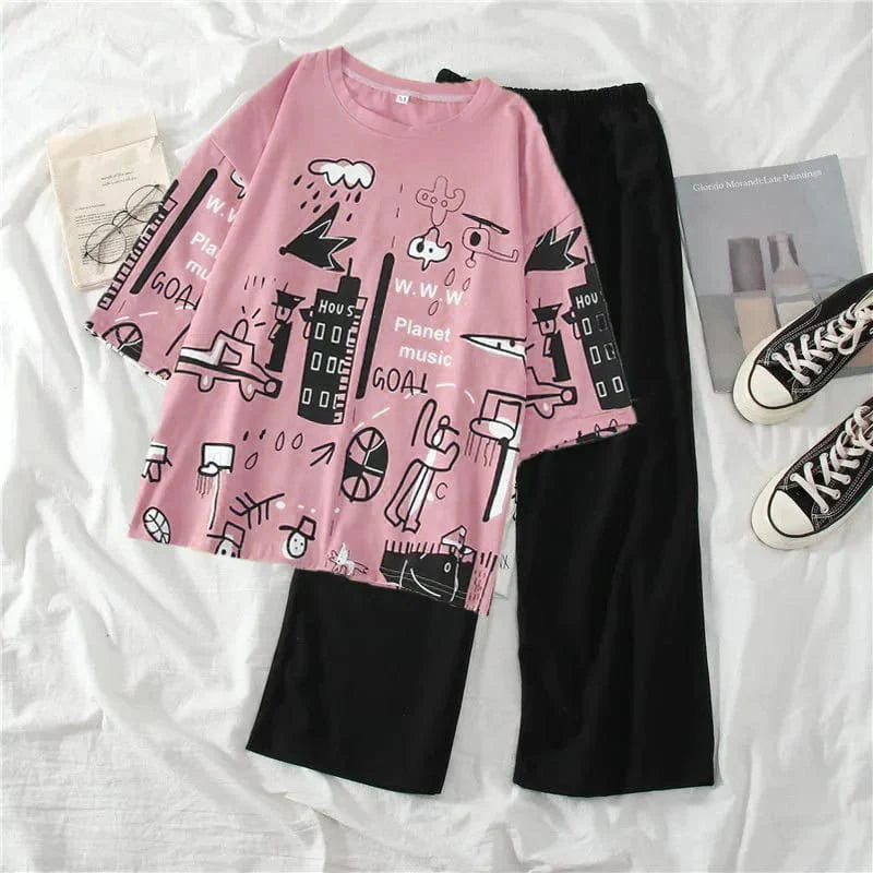 004 Baby Pink Funky Print T-Shirt With Plain Black Trouser