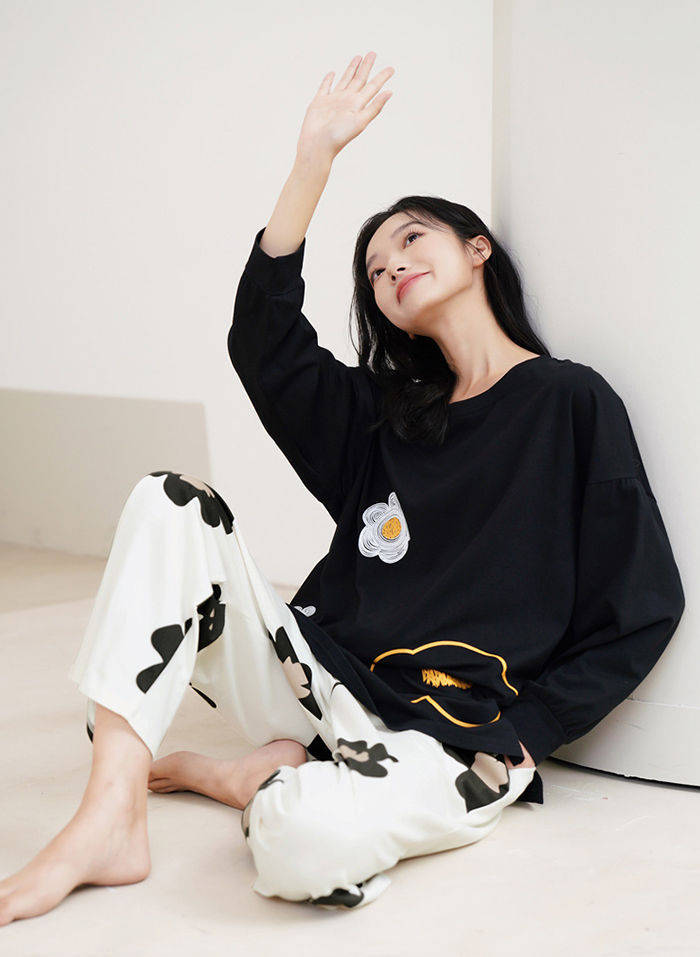 0000 A Black Flower Print Full Sleeves With Printed Trouser