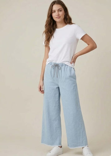 0000 Ice Blue Denim Jeans For Her