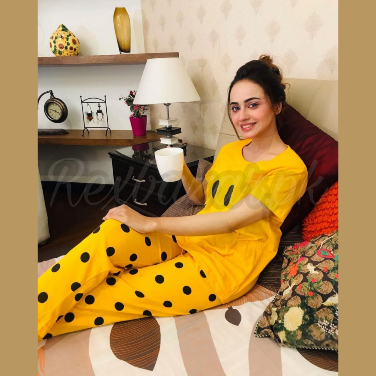 066 Yellow Smile Half Sleeves T.Shirt with polka Dot Trouser