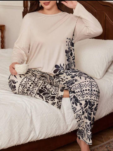 0000 Cream Sided Leaf Full Sleeves T-shirt With Leaf Printed Pajama Suit