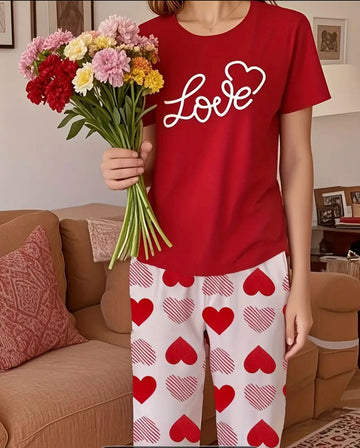 0000 Red Love Printed Half Sleeves T-shirt With Heart Printed Pajama Suit