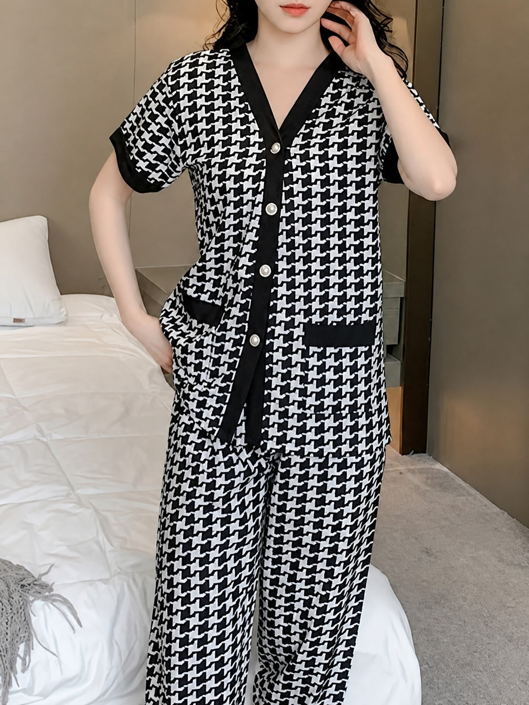 0000 Black and White Small Check Printed Front Button Style For Her