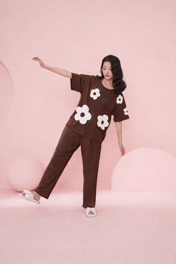0000 Brown White Flower Printed Half Sleeves T-shirt With Brown Plain Pajama Suit