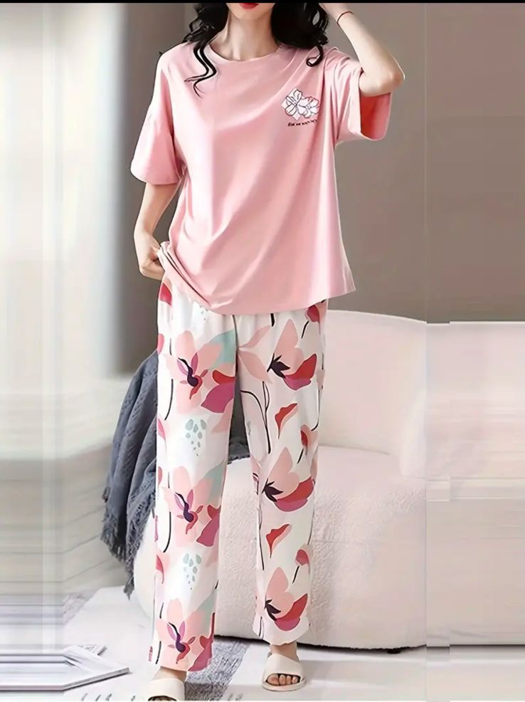 00001 Baby Pink Flower Printed Half Sleeves T-shirt With Floral Printed Pajama Suit