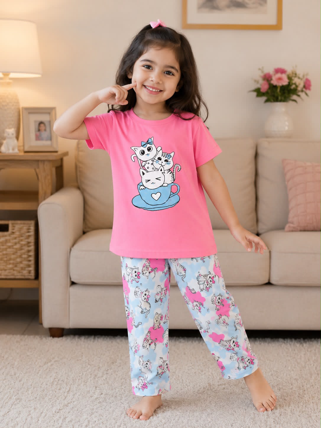 0000 A Baby Pink Cats Printed Half Sleeves T-shirt with Cats Printed Pajama Kids Suits