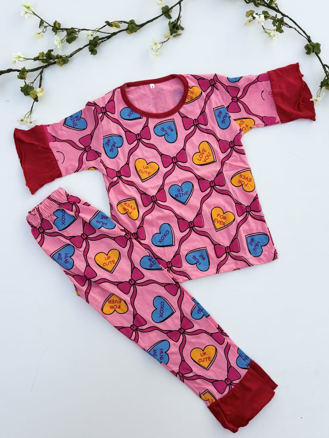 0000 Baby Pink hug me Bow Printed Half Sleeves T-shirt with Printed Pajama Kids Suits
