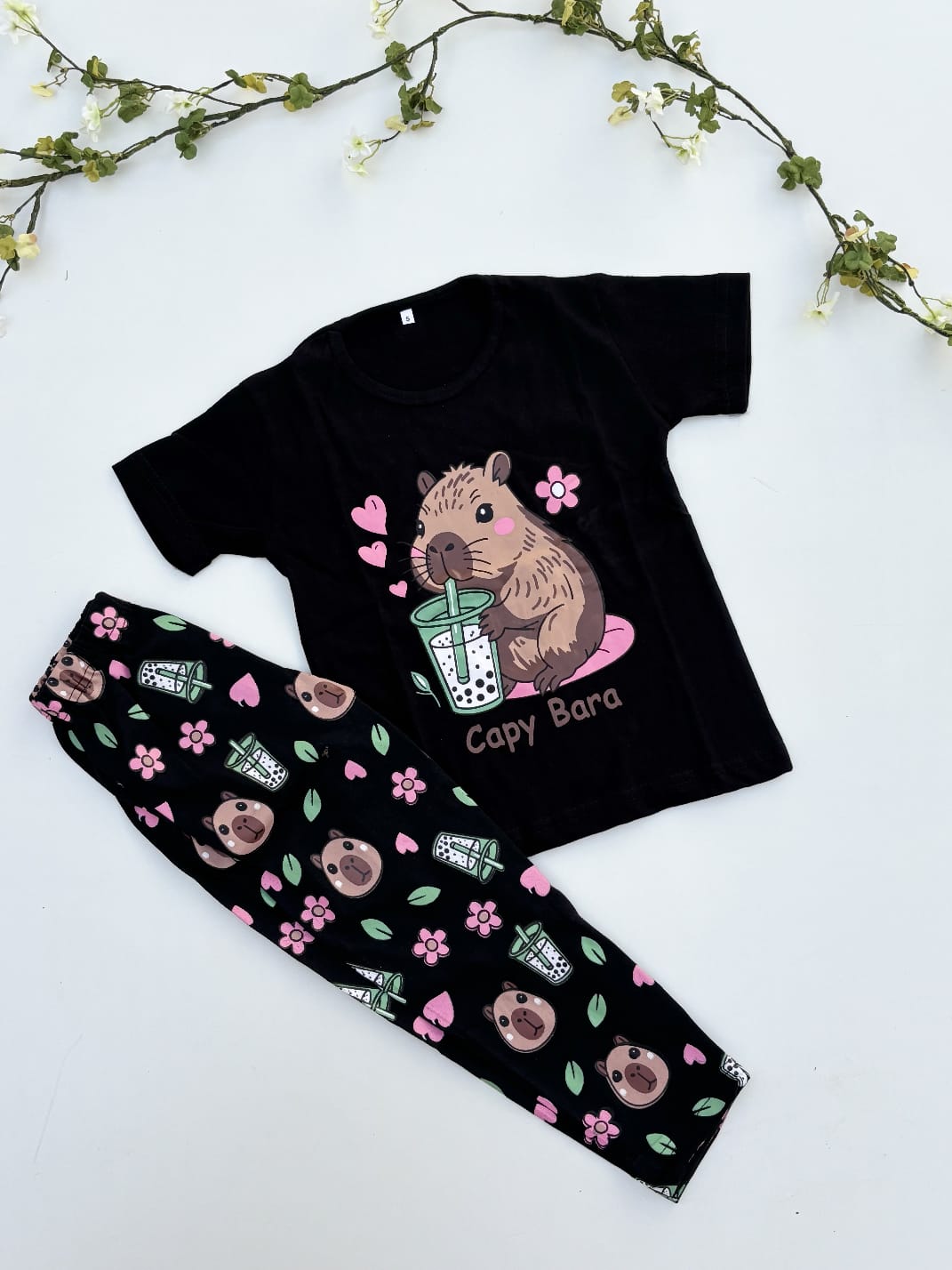0000 Black Capybara Rabbit Printed Half Sleeves T-shirt with Printed Pajama Kids Suits